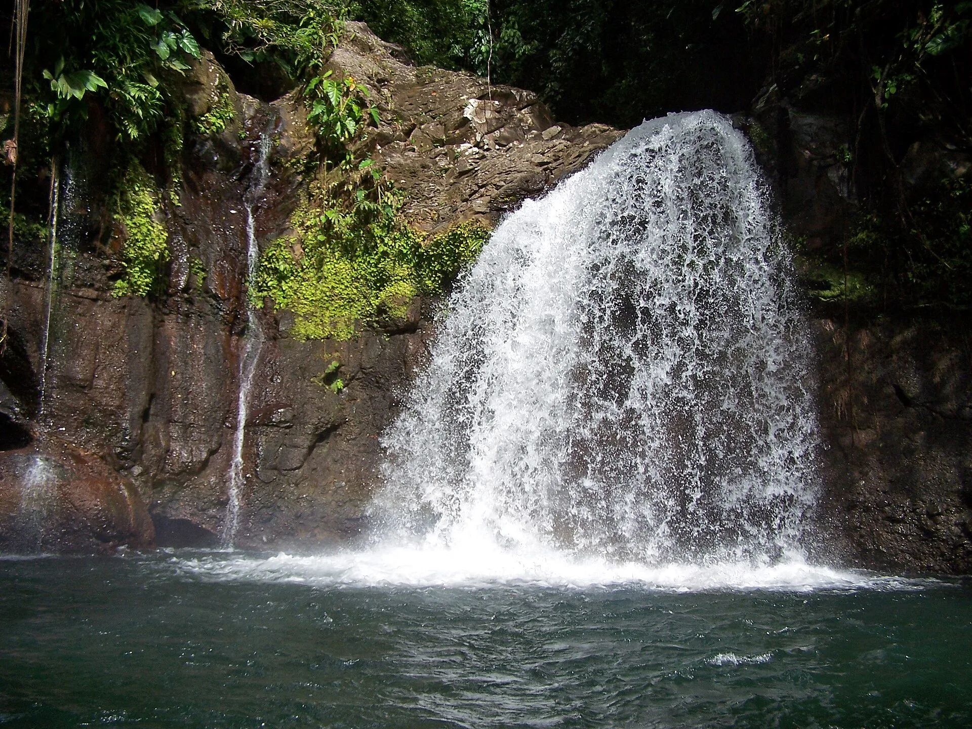 Le Saut de la Lézarde et les bassins de Petit-Bourg